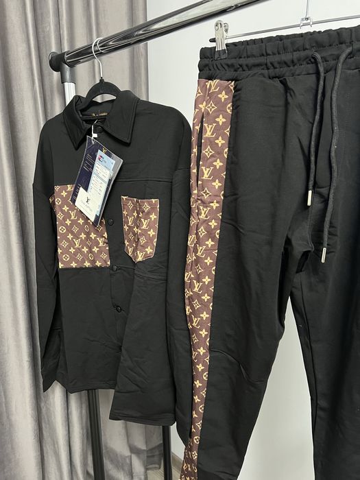 Compleu LOUIS VUITTON super calitate