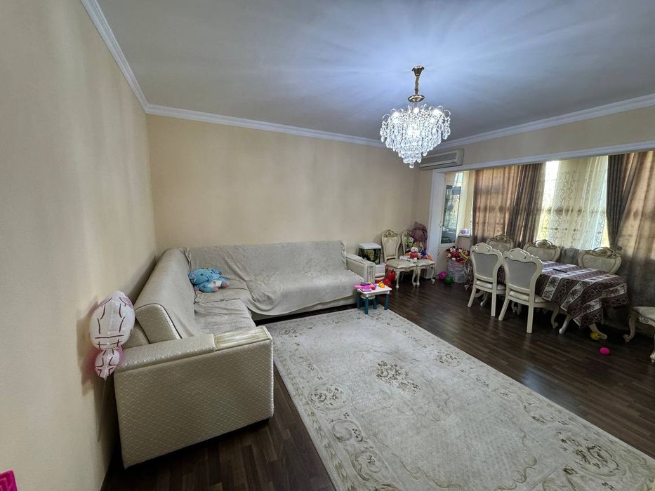 Продается квартира 3/3/4 Юнусабадский район 4 квартал ресторан  Биллюр