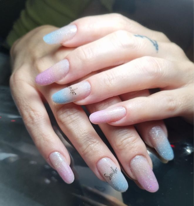 Unghii Galati :manichiura cu gel,semipermaneta si construcții