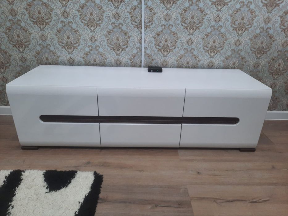 Тумба для гостиной