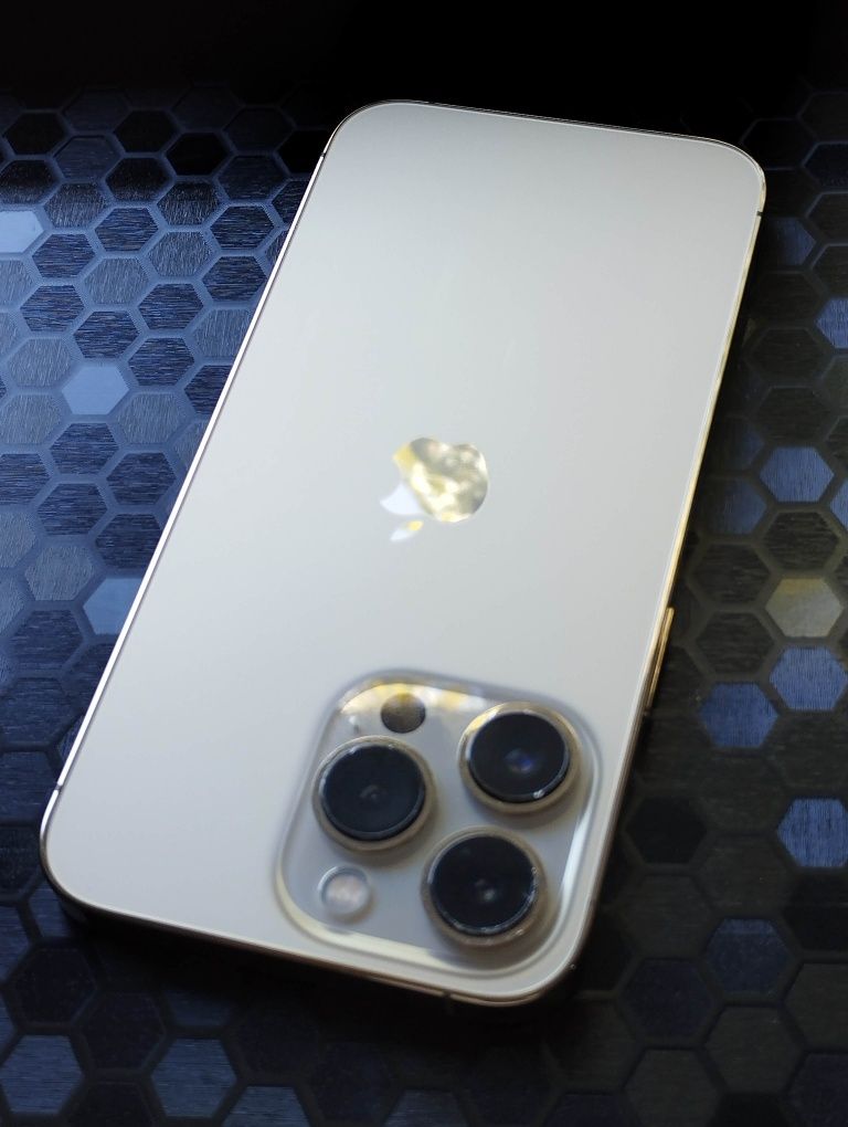 iPhone 13 Pro  KH/A
