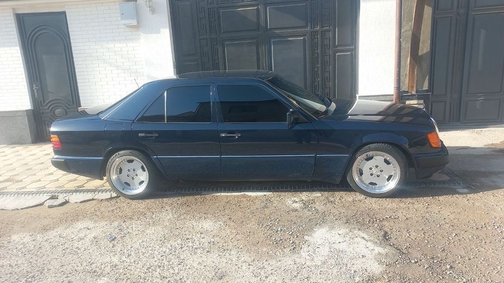 Mersrdesbenz w124