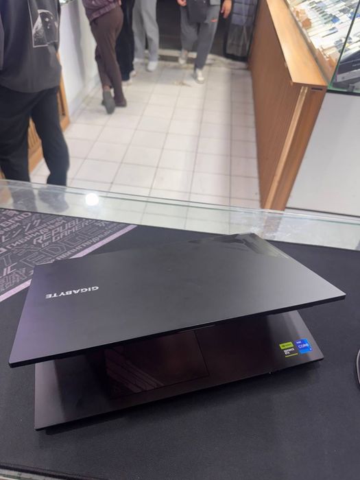 Ноутбук GIGABYTE GAMENG Intel Core i7-13 SSD 512GB DDR5 16GB RTX 4050