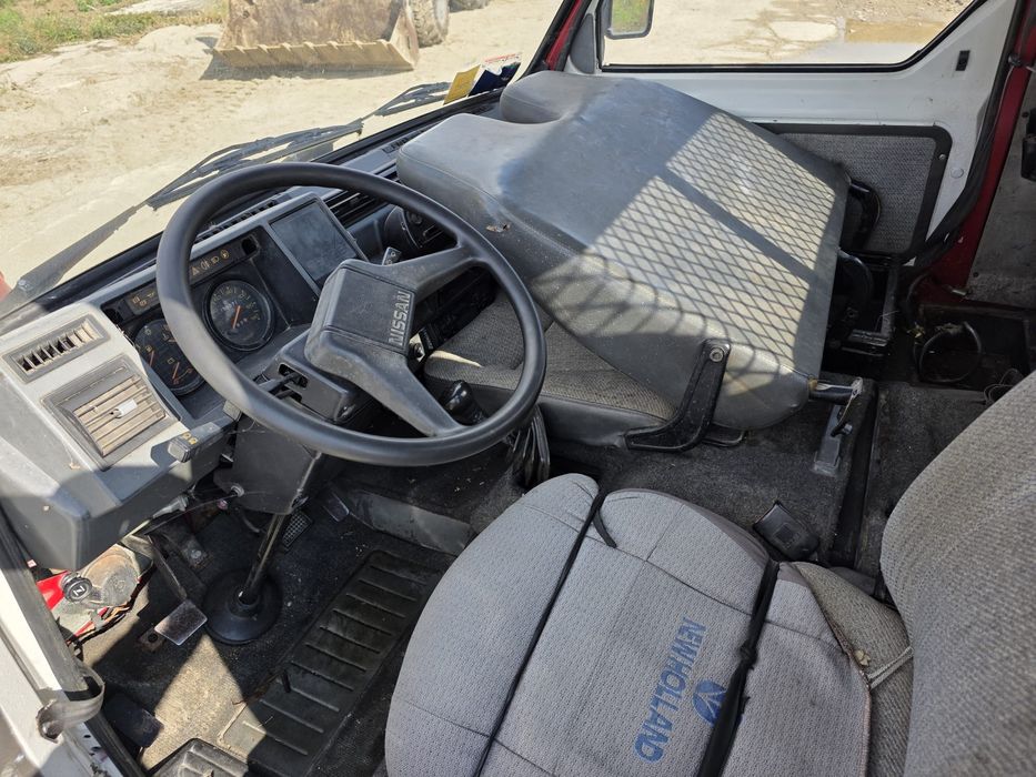 Nissan trade Basculabil Categoria B Import ‼️