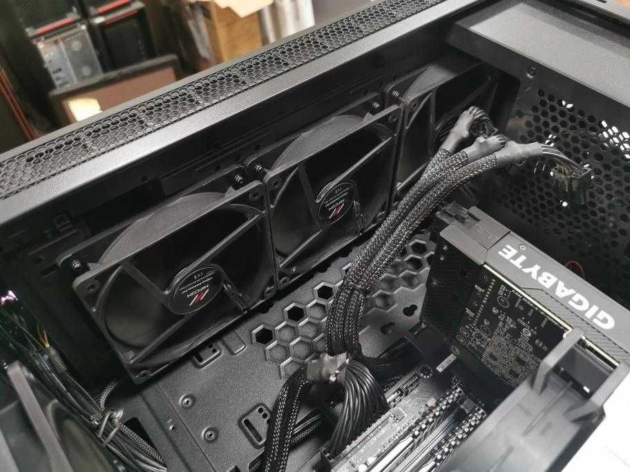 Gaming, Ryzen 5 5600X, 16G,512GB M.2 SSD, RTX 3080, sursa 1200W,Win11h