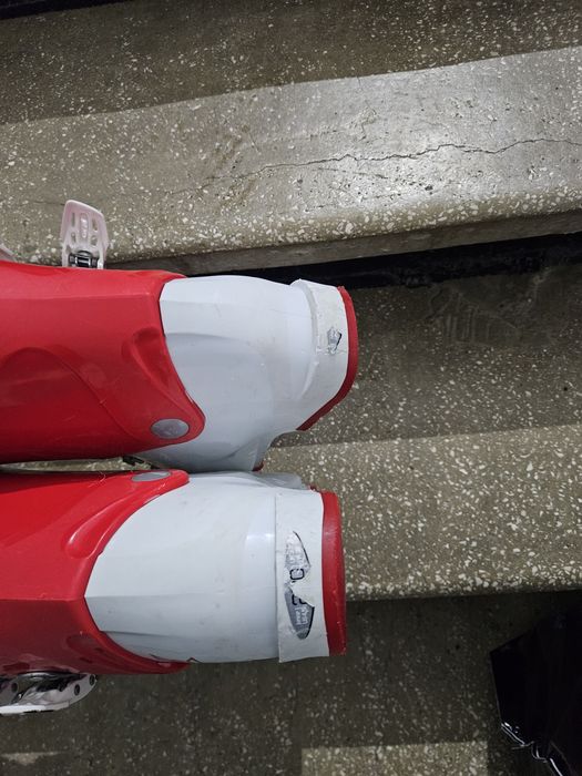 Skiuri 120 cm+clapari+bețe +cască +ochelari