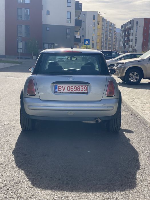Vand/schimb Mini cooper 1.6 benzina 116 cp