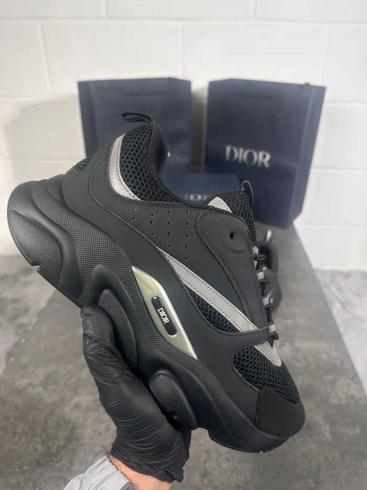 Dior B22 Triple Black (reflective)