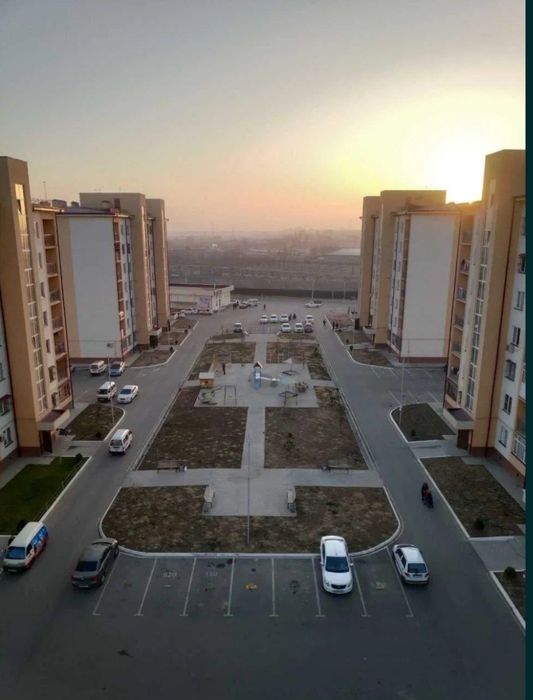 Срочно продаётся квартира в Чоштепа 3/7/7
