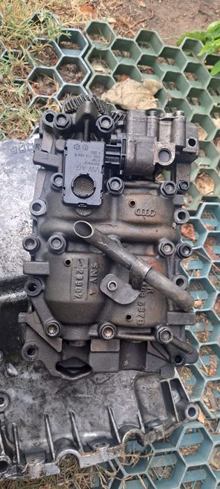 Pompa Ulei Audi A4 + Baie ulei