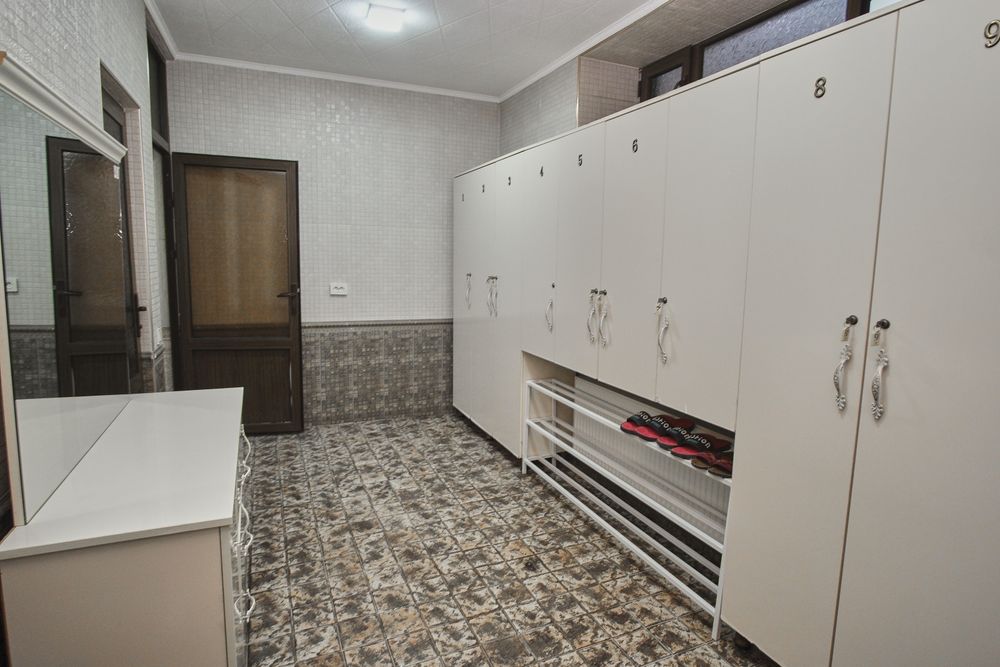 Barcha mebellari bilan tayyor xonadon. Qorasuv, Sayohat