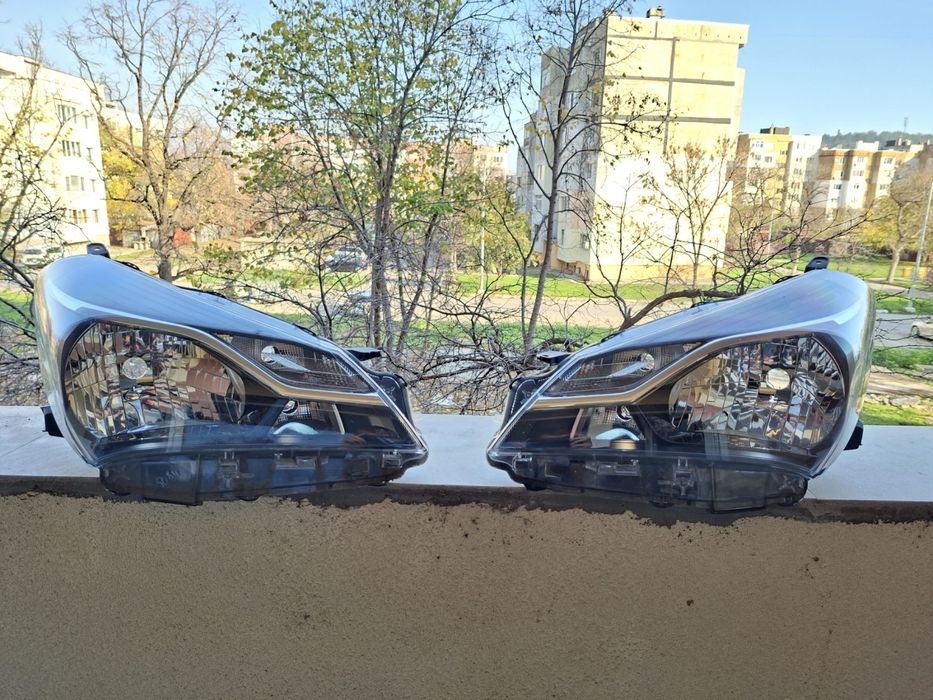 Фарове Toyota Yaris 2017 - 2021