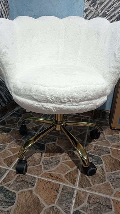 Scaun de birou pufos