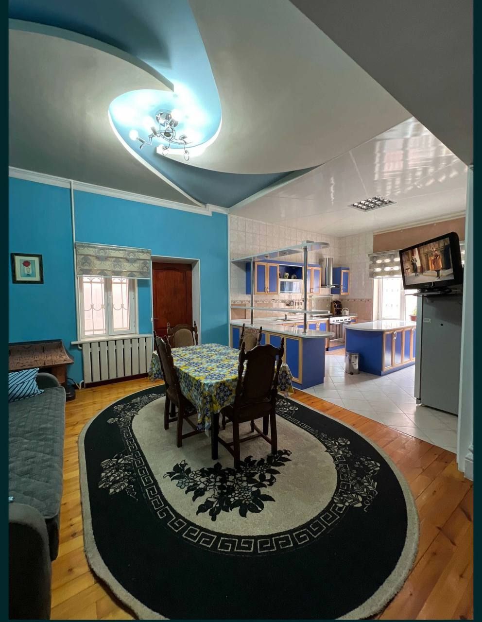 Продаётся Дом 5,7 Соток Улица Сайрам | Буз Базар Метро Буюк Ипак Йули