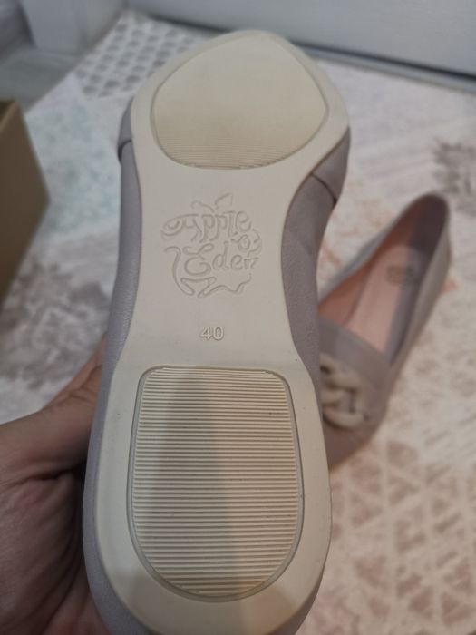 Дамски обувки Apple of Eden