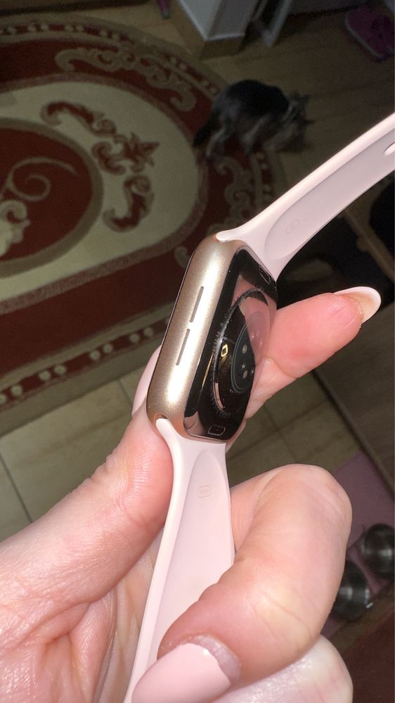 Vând Apple Watch 6 44mm Gold în stare perfectă, FULL BOX