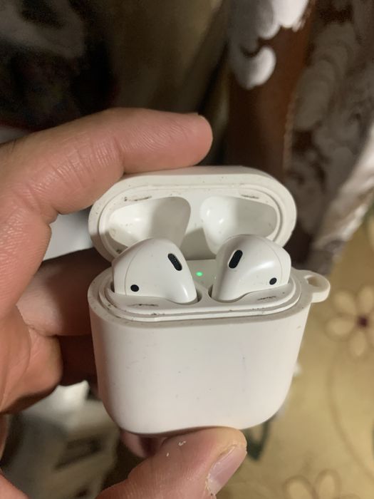 срочно продам Airpods original