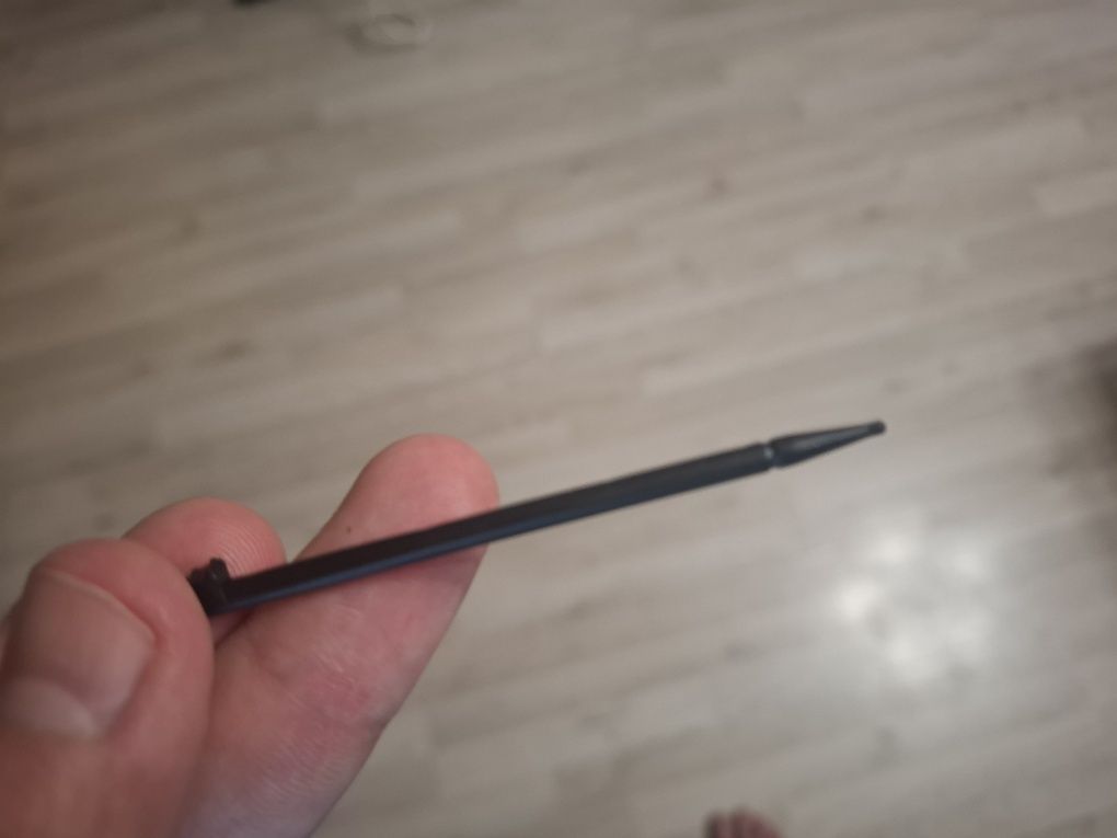 Продавам GPS Prestigio GeoVision 5059 с писалка и зарядно за кола
Съв