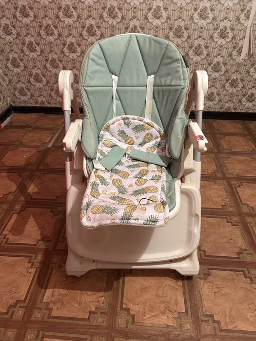 Детское кресло для кормления