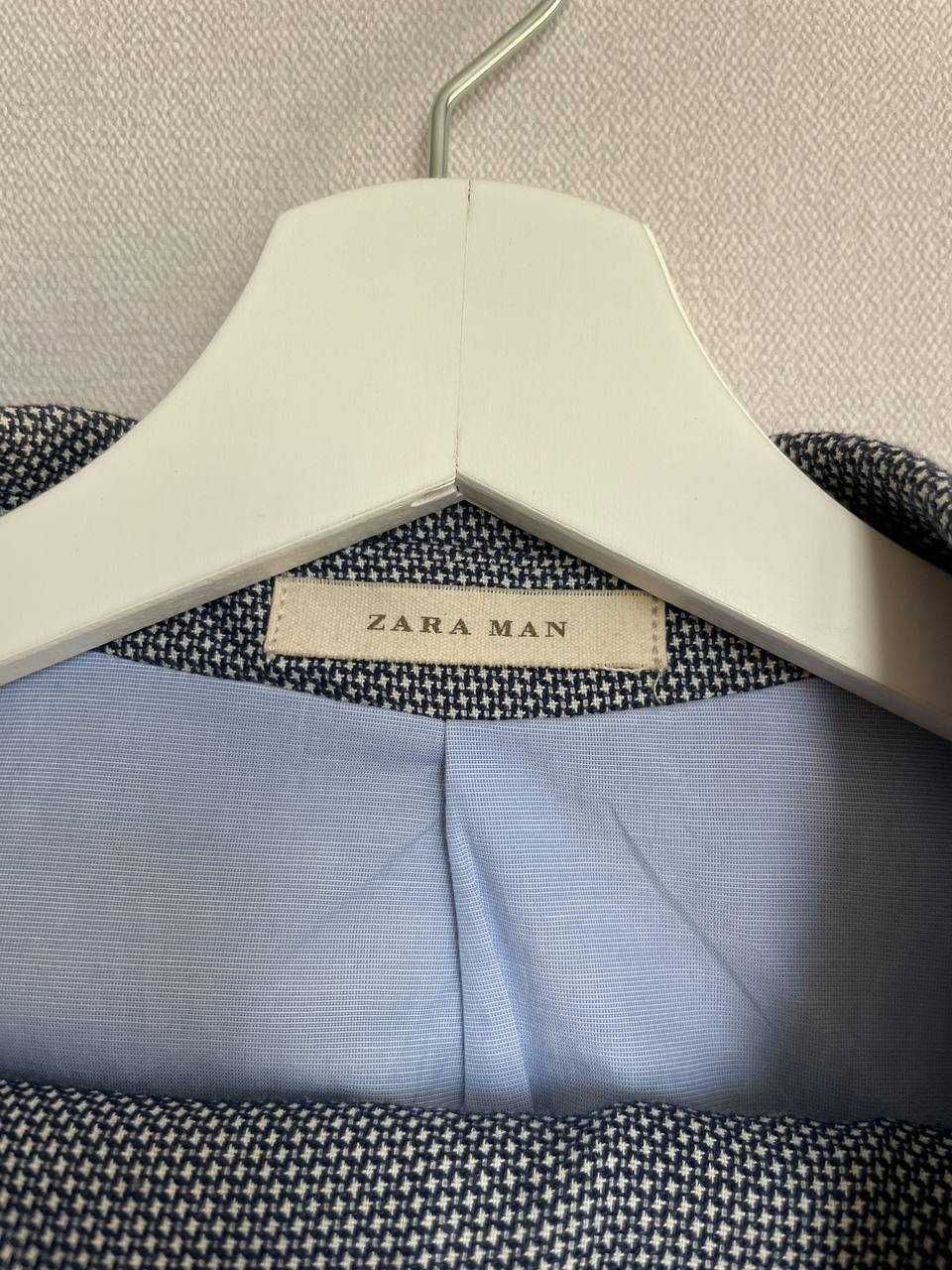 Мъжки костюм Zara, размер EURO 48 - 70 лв