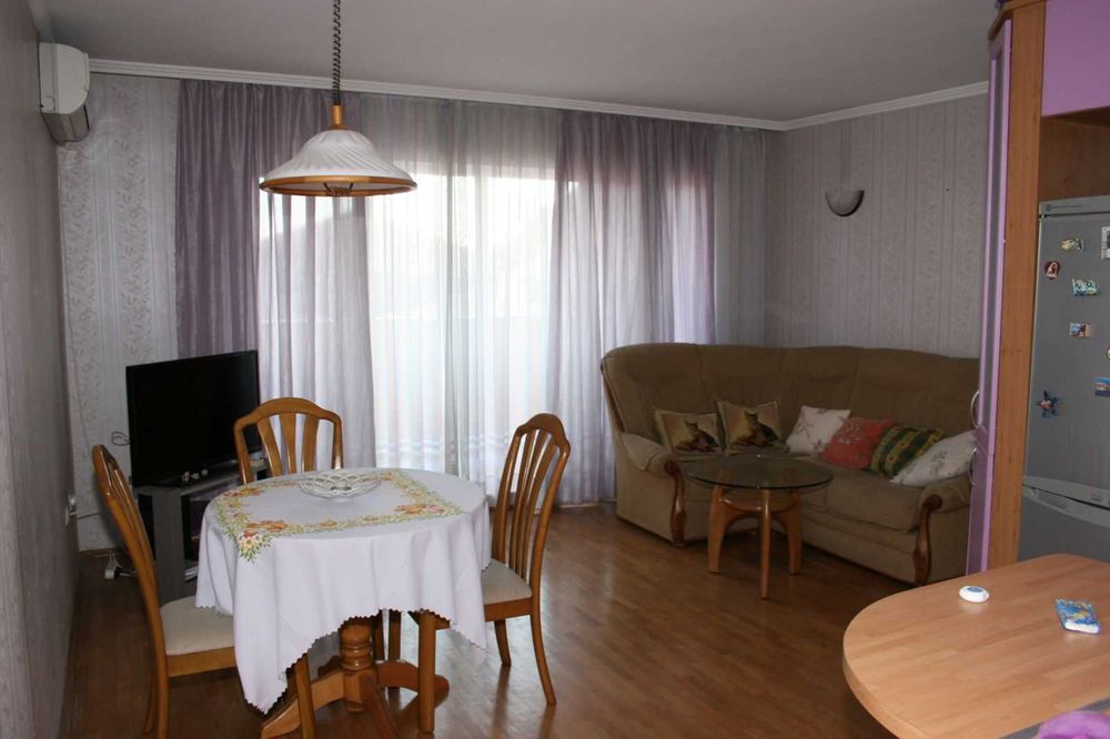 Дава се под наем Тристаен апартамент в Варна, м-т Св. Никола - 90 кв.м за 484.5 € - Снимка #1