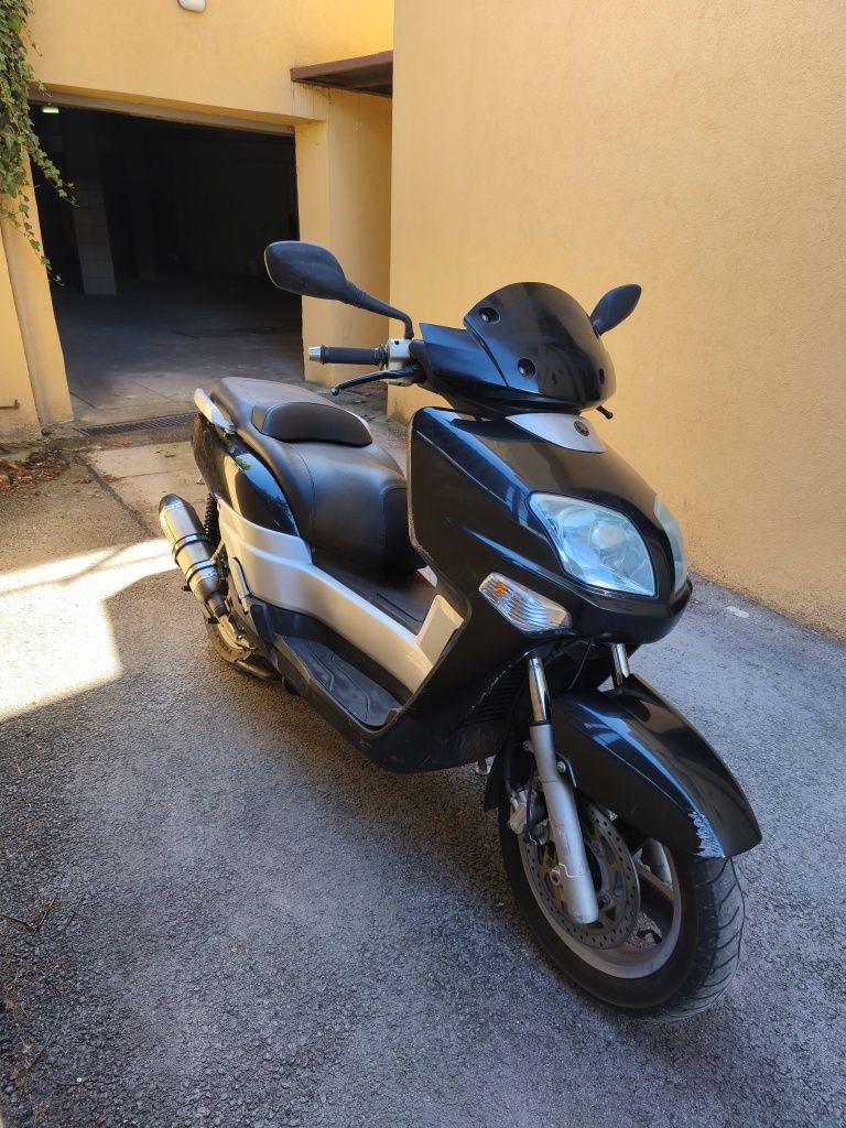 Скутер Yamaha xc300