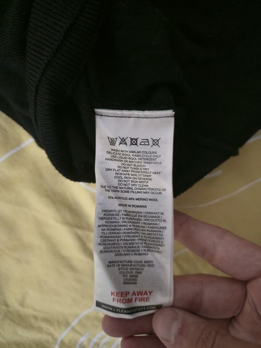 Lyle & Scott пуловер