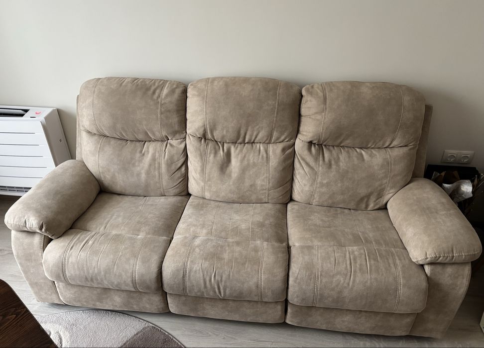 Диван, маса и тв шкаф