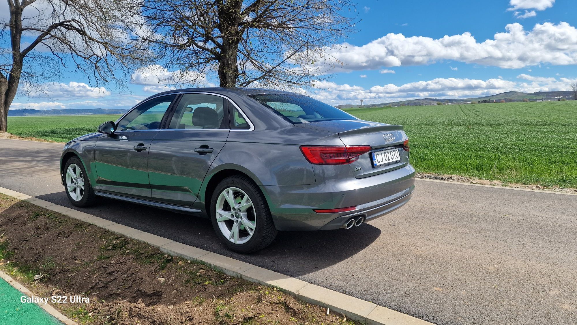 Vând Audi A4 Sedan  Sport S-TR