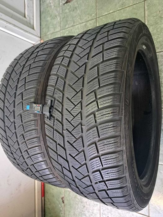 2 anvelope 265/45 R20 Vredestein