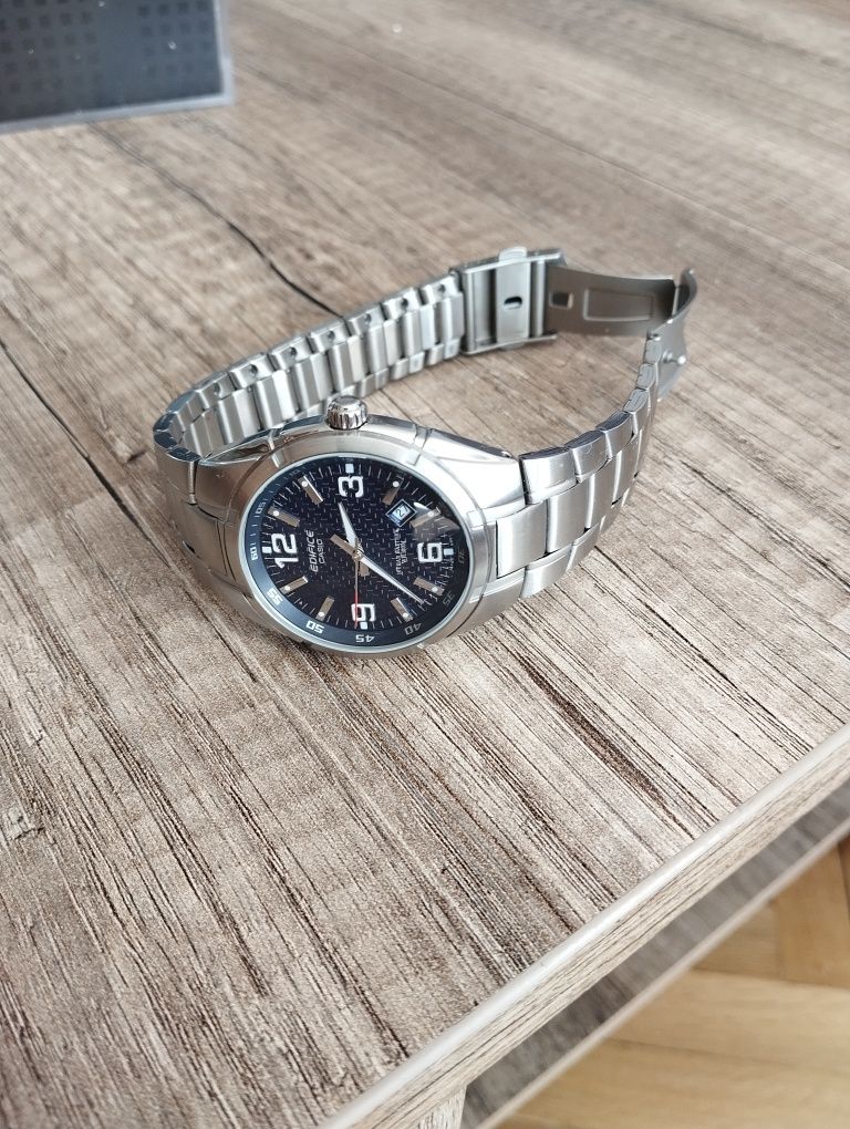 Часовник Casio edifice