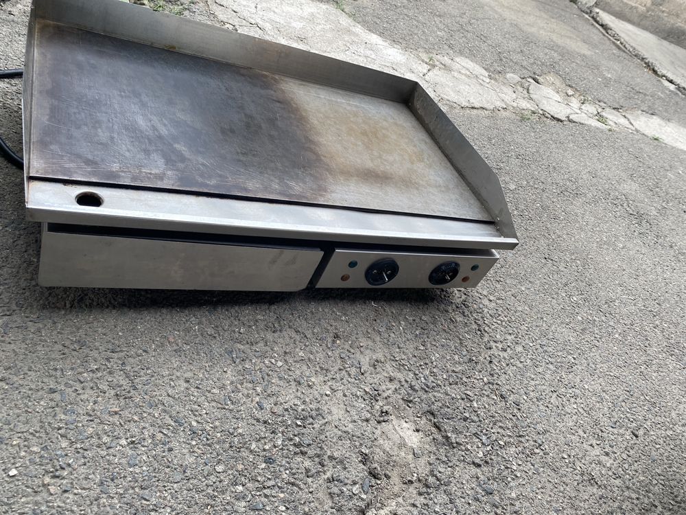 Продам ЖАРОЧНУЮ ПОВЕРХНОСТЬ ПЛИТЫ  для Бургера и.т.д