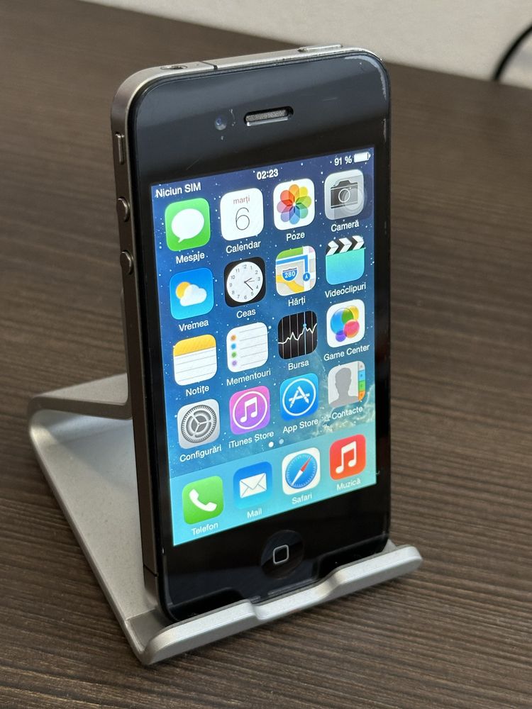 iPhone 4 8gb black