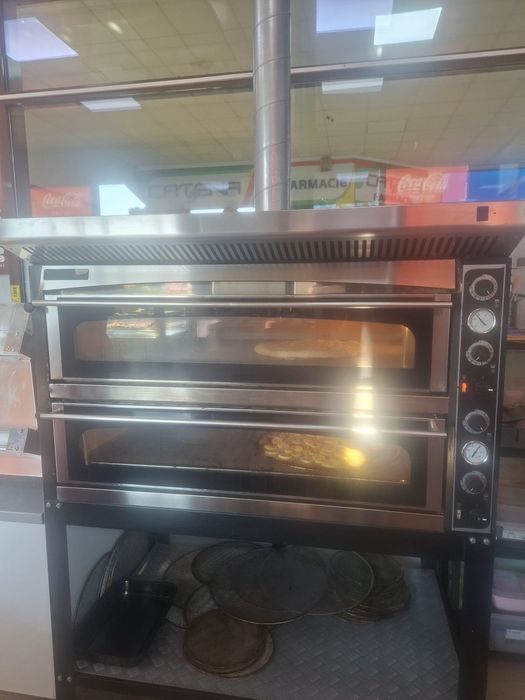 Cuptor pizza si alte utilaje pizzerie!