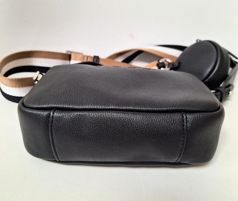 Hugo Boss оригинална чанта
