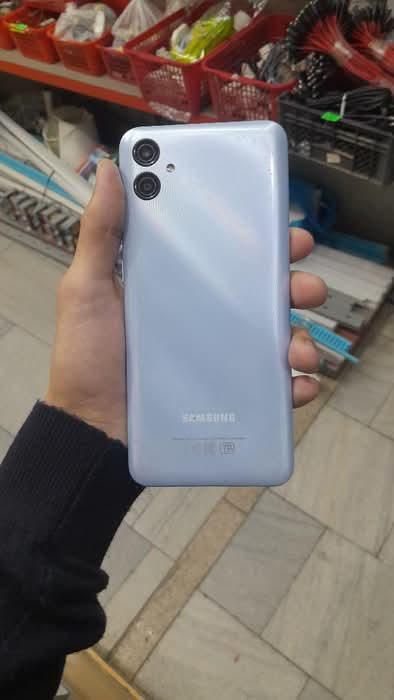 Galaxy a04e 64gb