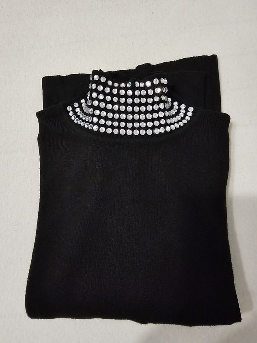 Maletă neagră cu strasuri