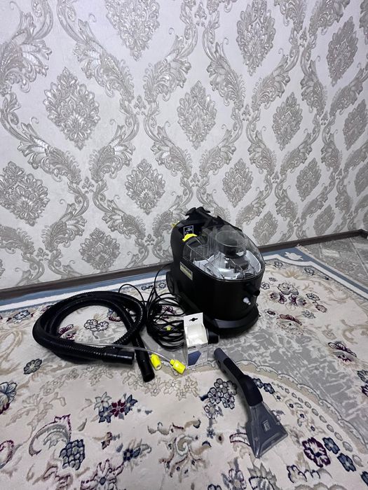 Моющий пылесос Karcher PUZZI 8/1 + ПОДАРОК пароочиститель! СРОЧНО!