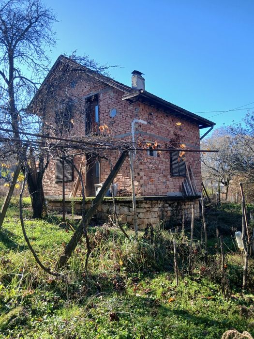 Къща - Враца (Местността Дери Вол )