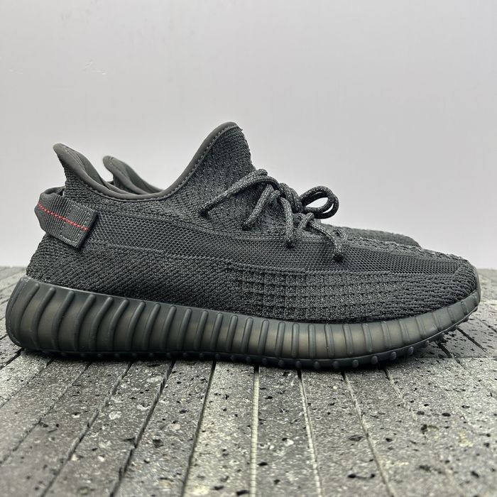 Yeezy boost 350 V2