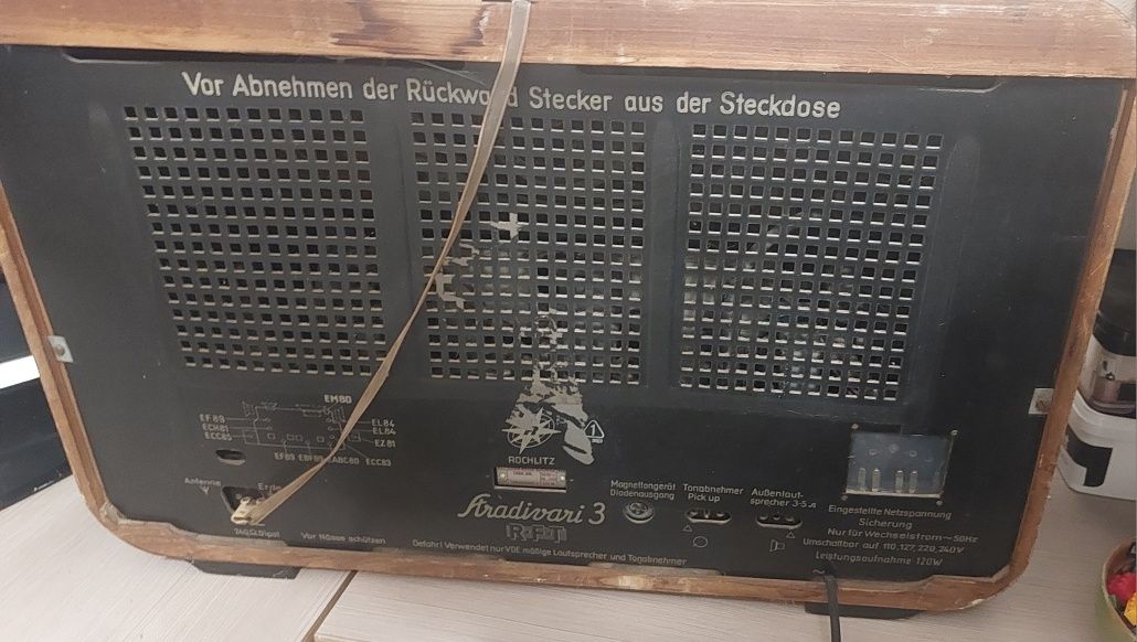 Radio stradivarius 3