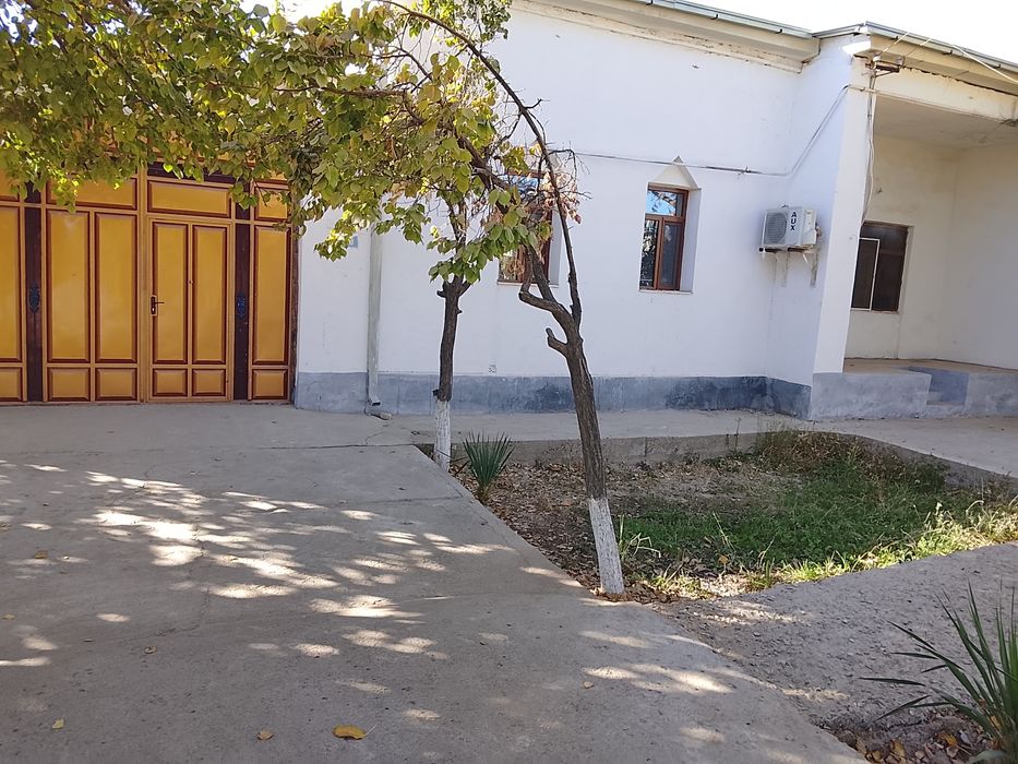 Уй сотилади хамма кулайликка эга