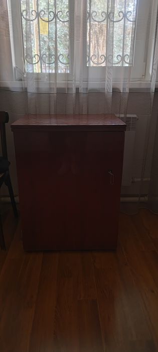 Продам швейную машинку Чайка 142м