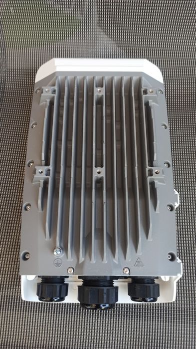 Switch MikroTik 10 Gigabit PoE - CRS305-1G-4S+OUT