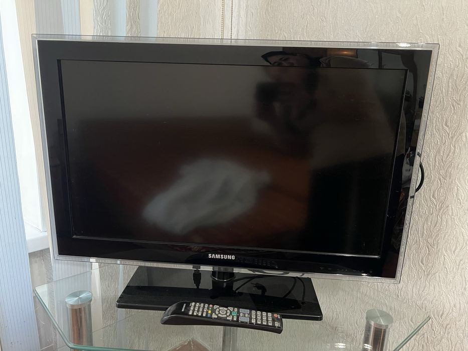 Телевизор Samsung (32 диагональ)