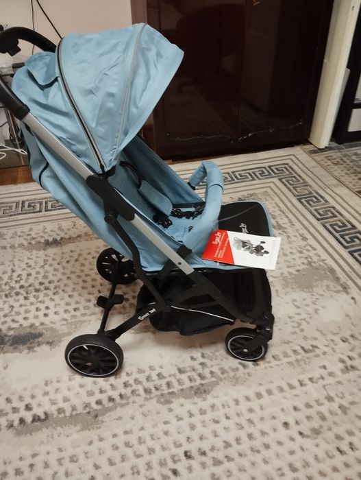 Детская коляска в хорошем состоянии