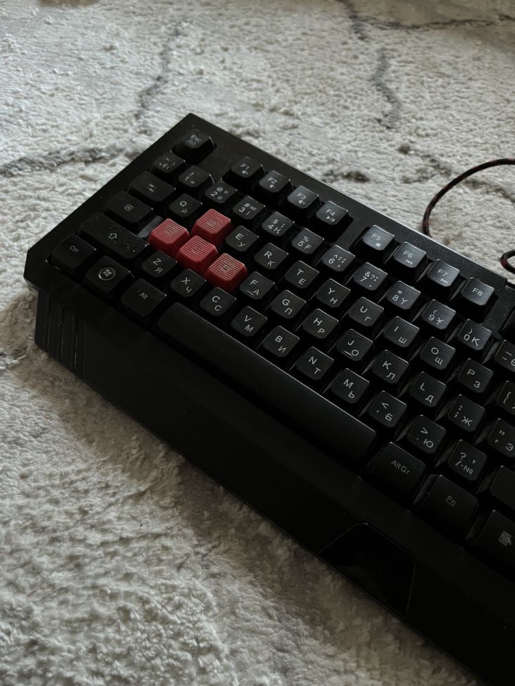 Клавиатура + мышь Bloody B120 V5