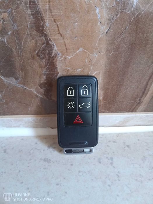 Смарт ключ за Volvo V70 lll