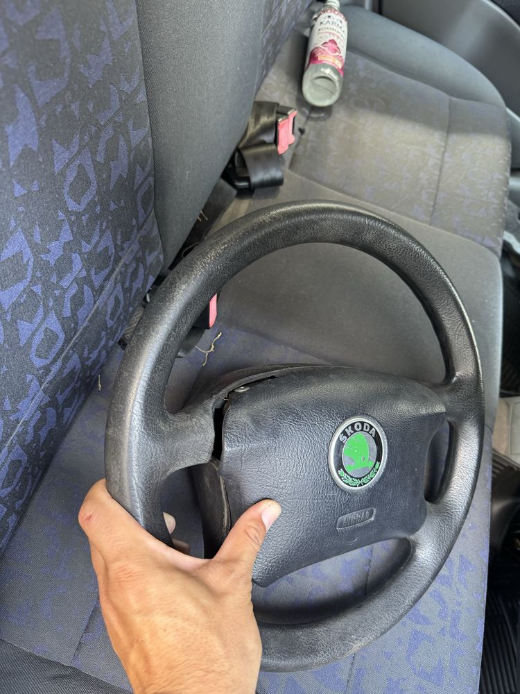 Волан с Airbag Škoda Octavia 1 VW Golf 4