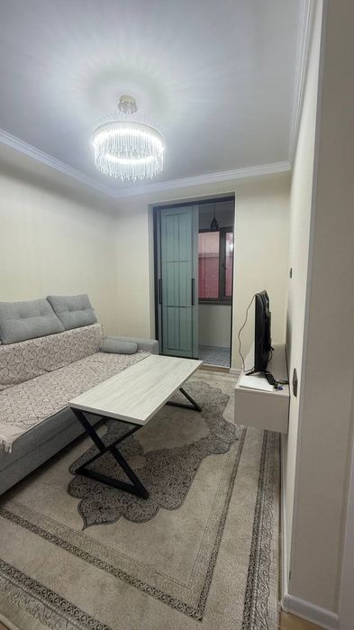 Продаю квартиру Яшнабадский р-он ул. Иззат Новостройка 1-ком 2-этаж 8-